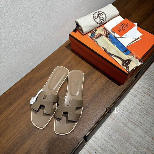 Leather Flat Sandals