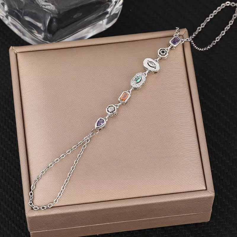 Minimal Link Hand Chain Bracelet