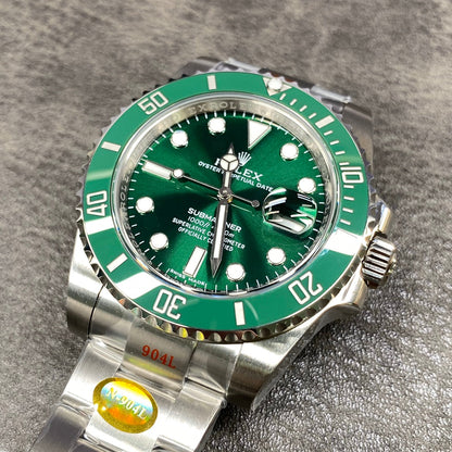 Green Dial Automatic Diver Watch 40 mm