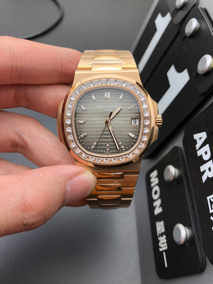 Rose Gold Diamond Bezel Automatic Watch 40 mm
