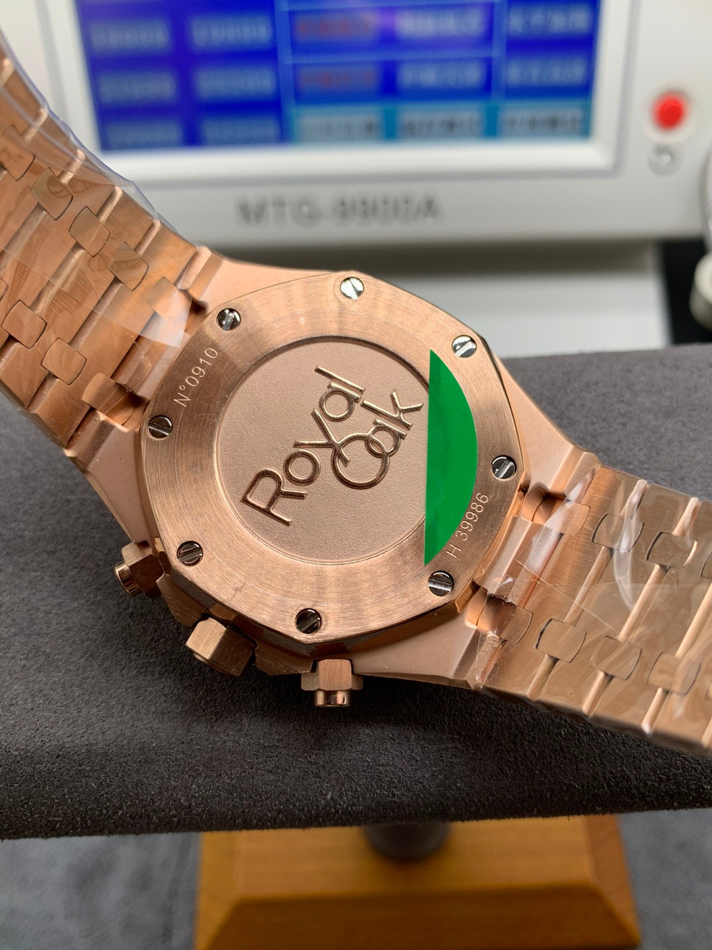 Rose Gold Chronograph Automatic Watch 41 mm