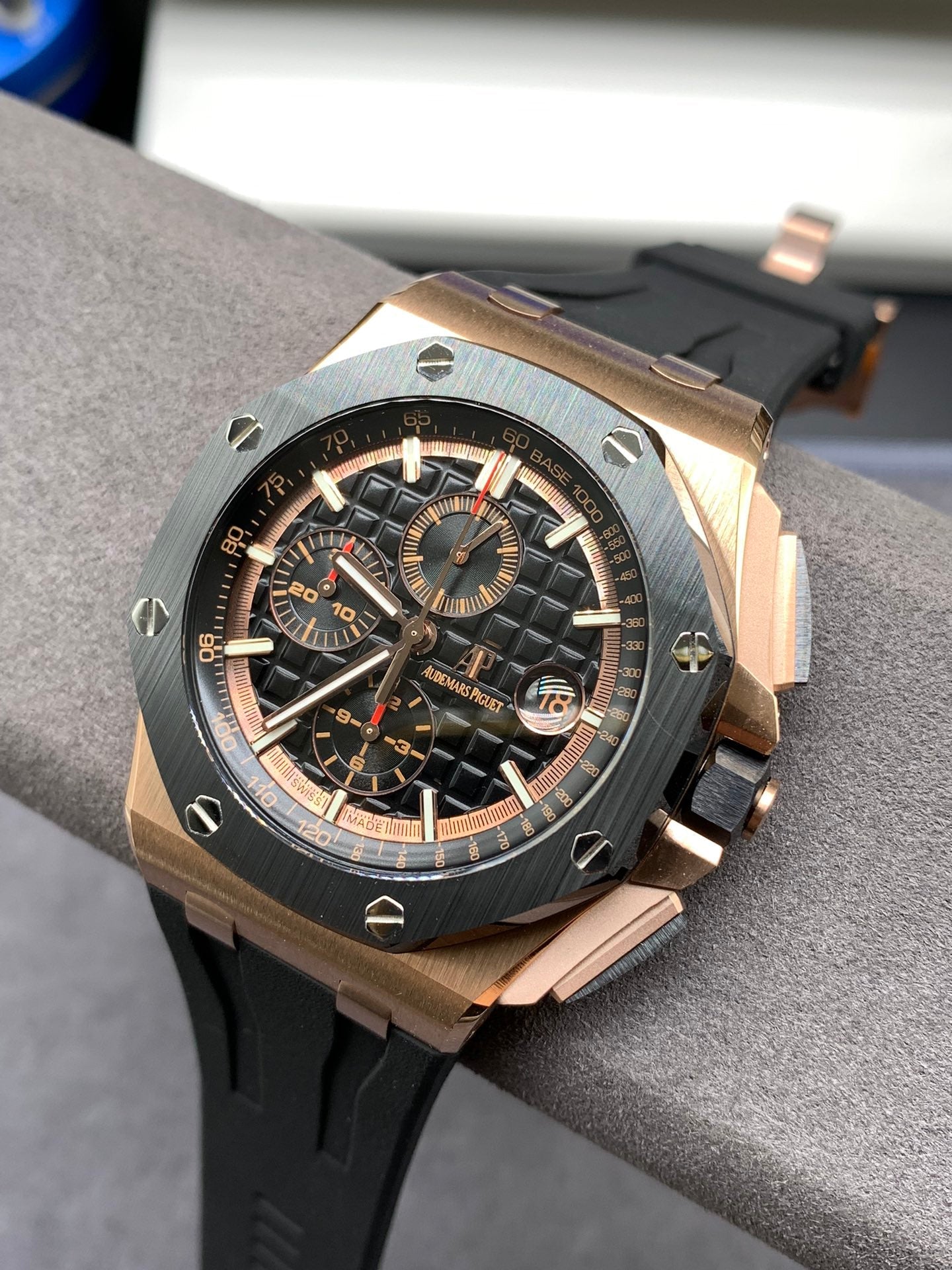 Rose Gold Black Dial Chronograph 44 mm