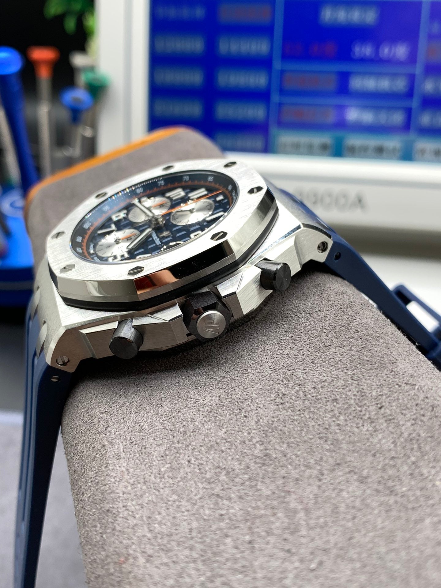 Blue Chronograph Sport Watch 44 mm