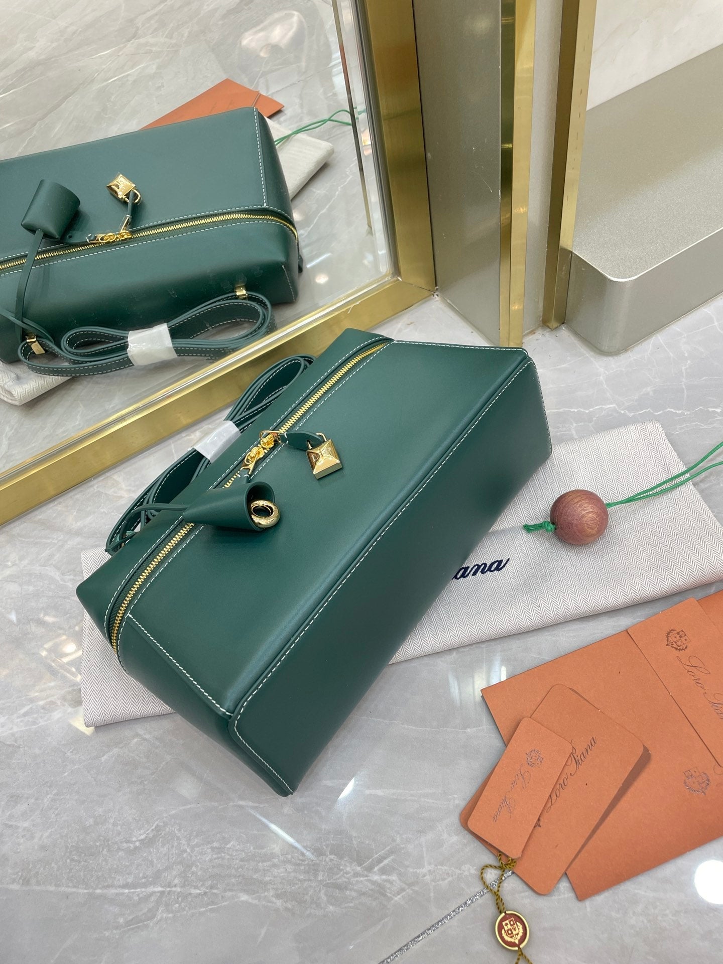 Saddle Loro Leather Bag