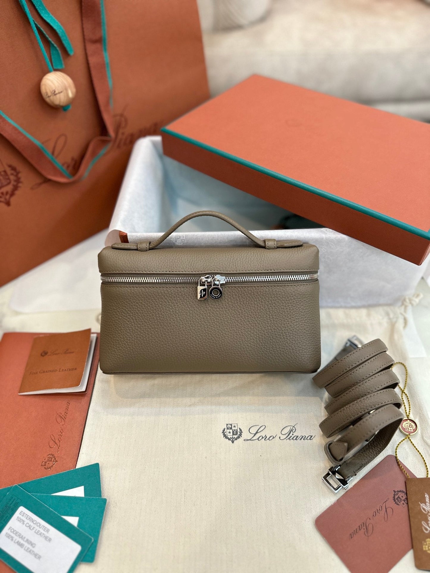 Saddle 19 Loro Leather Bag