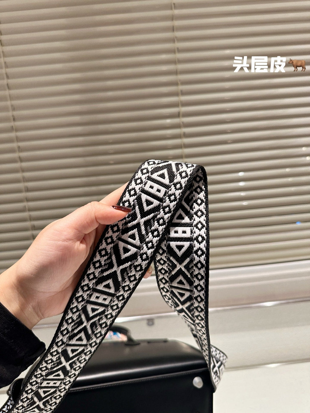 25 Litchi Leather – Premium Edition