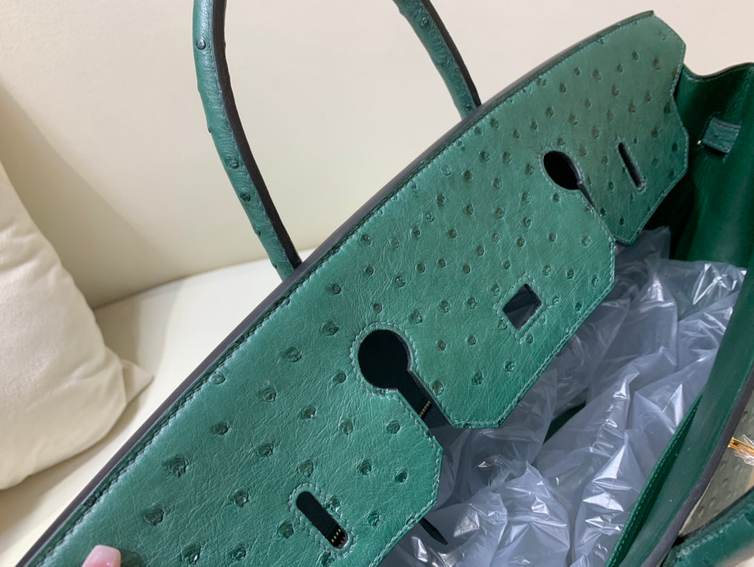 40 Ostrich Malachite with Gold Hardware Bag