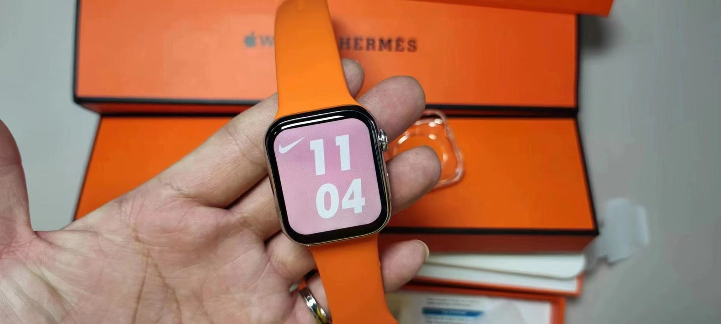 Smartwatch with Interchangeable Bands